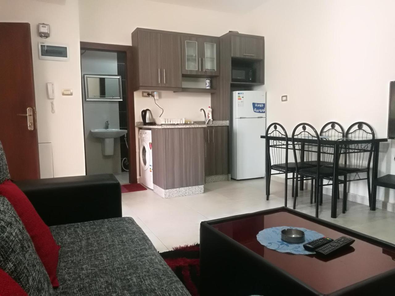 Cozy Dair Ghbar Apartment 암만 외부 사진